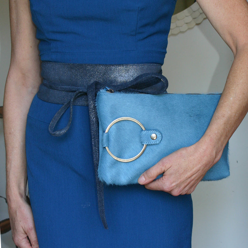 Ring Clutch - Blue Fur