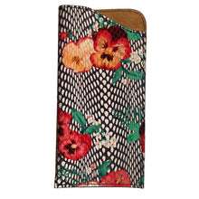 Load image into Gallery viewer, Eyeglass Case - Pansy
