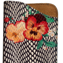 Load image into Gallery viewer, Eyeglass Case - Pansy
