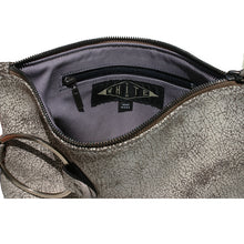 Load image into Gallery viewer, Ring Clutch - Crackle White
