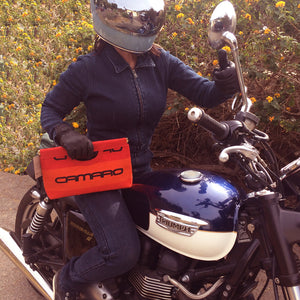 Cut-Out Clutch - Blue 1983