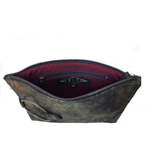 Load image into Gallery viewer, Ring Clutch - Smoky Black Metallic
