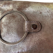Load image into Gallery viewer, Ring Clutch - Soft Brown Metallic
